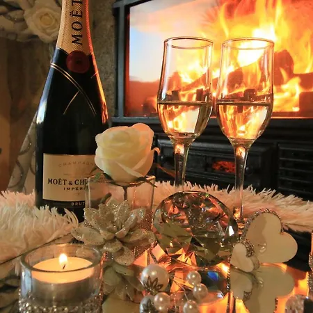 別荘 Story - Piscina & Sauna - Lareira アルコス・デ・ヴァルデヴェス