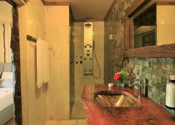 Story - Lareira & Sauna - Piscina *