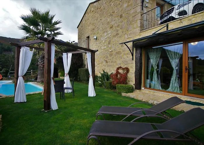 Story - Lareira & Sauna - Piscina *